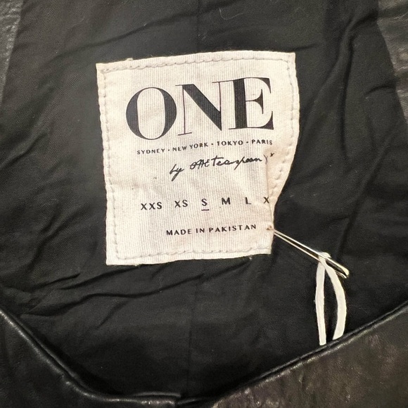 One Teaspoon Angels Leather Black Button-Up Romper/Jumpsuit Straps Small NWT - Picture 7 of 13